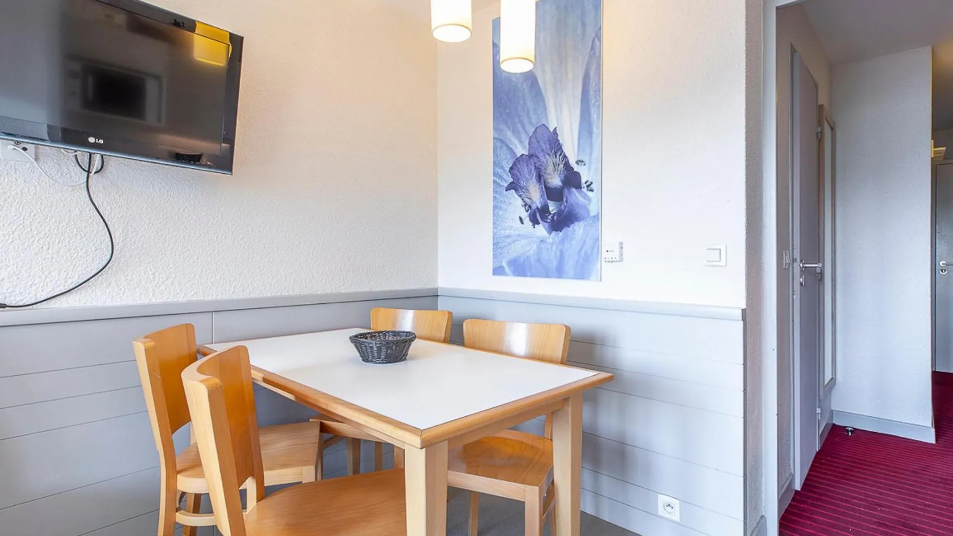 Charmant 2 Pieces Pour 4 Pers. Avec Balcon Au Pied Des Pistes - Fr-1-314-218 Morzine